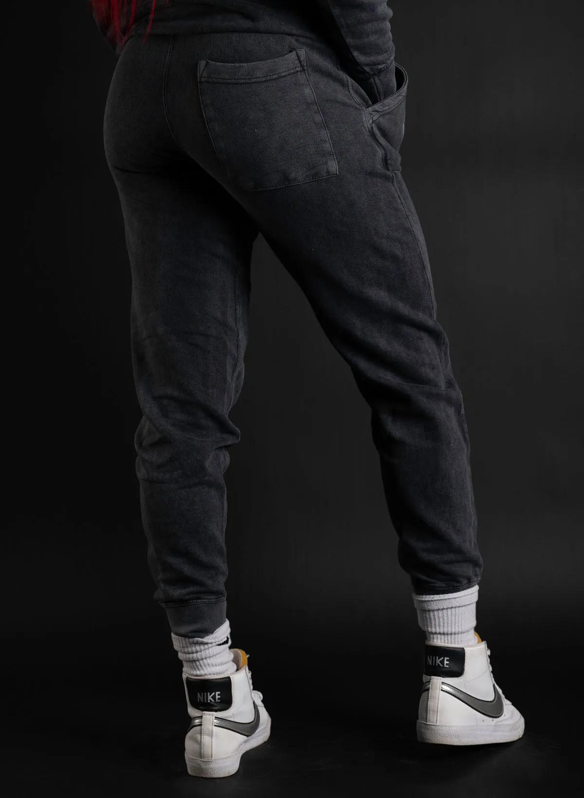 ARCH JOGGER - CARBON