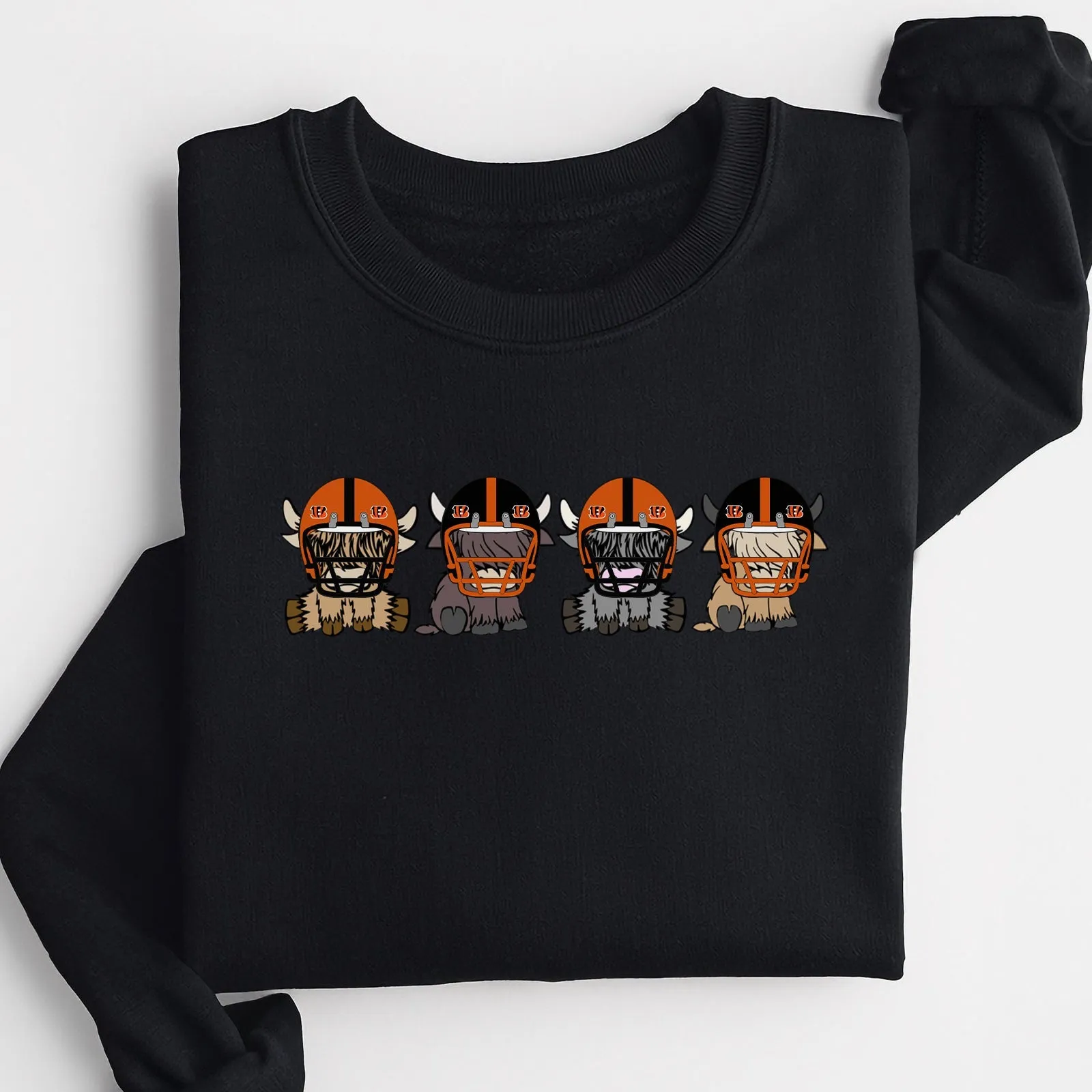 Cincinnati Bengals Highland Cow Football Team Football Lovers Gift Unisex Crewneck Hoodie Sweatshirt