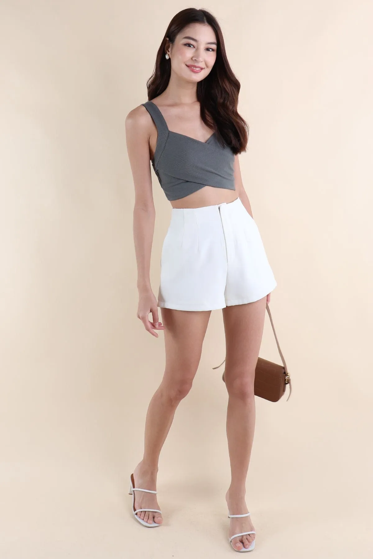 LILIA BASIC CROSS TANK IN STEEL GREEN