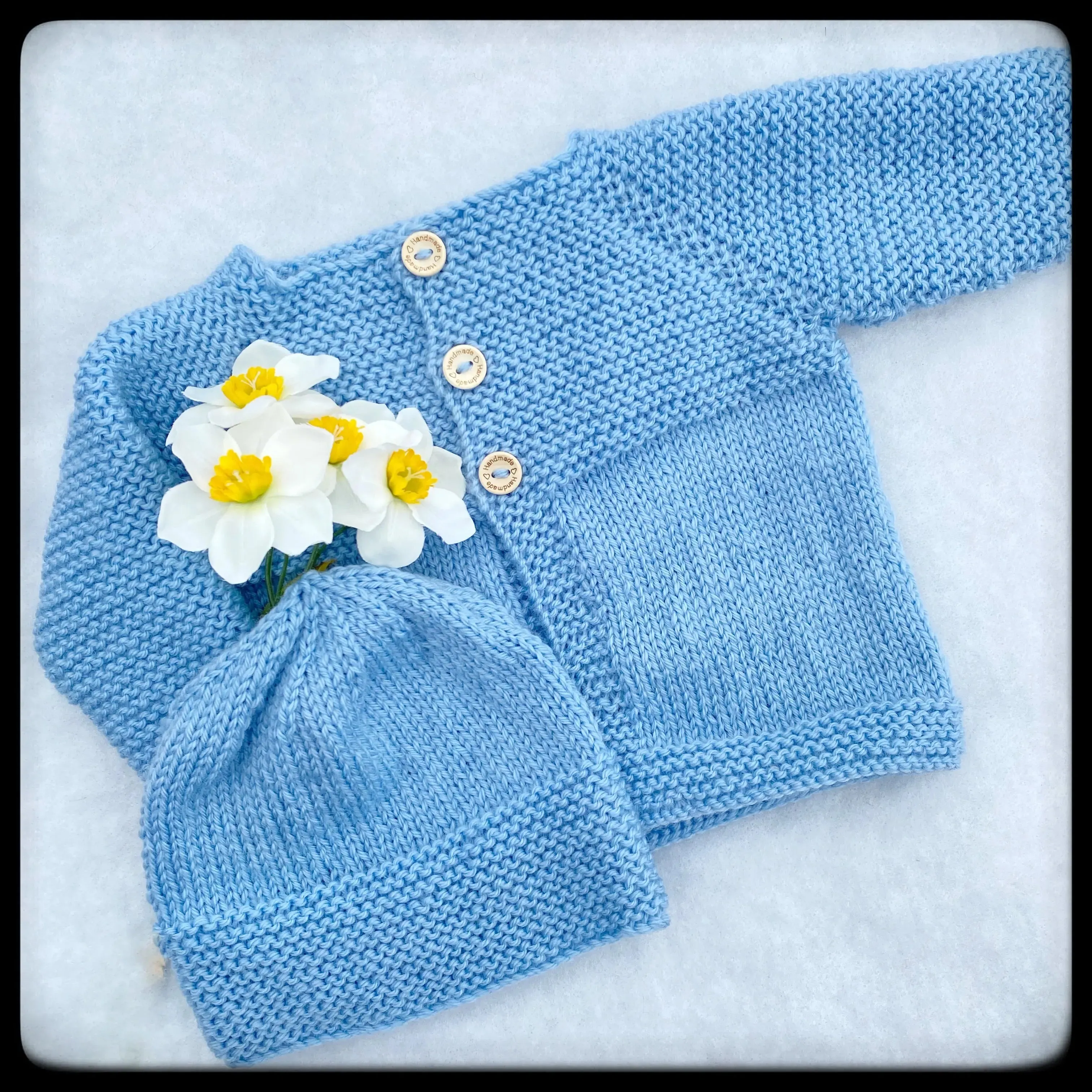 "Daffodils" merino cardigan and beanie set