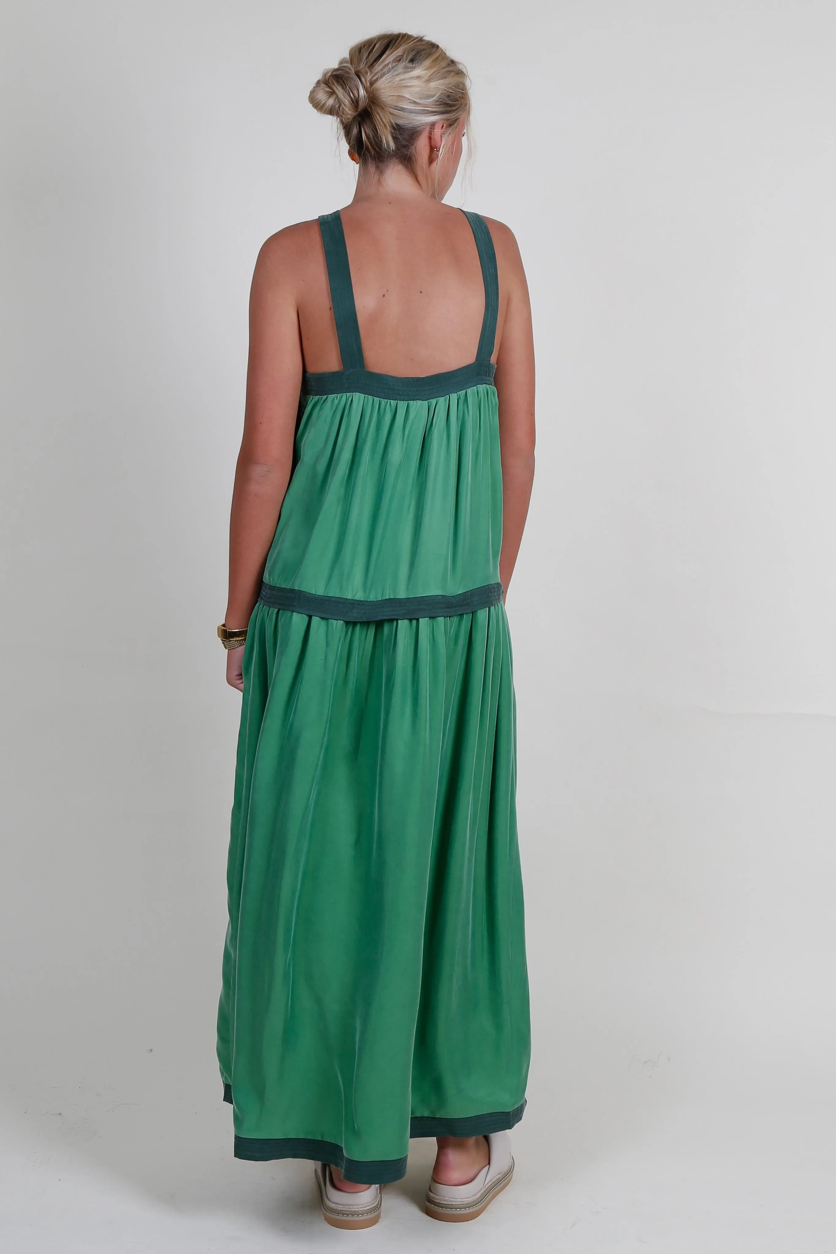 SANCIA | The Lamara Dress - Bottle Green